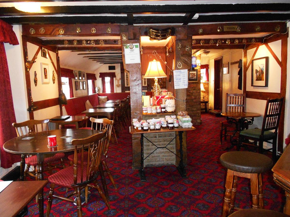 The Crown Inn Wentnor Zewnętrze zdjęcie